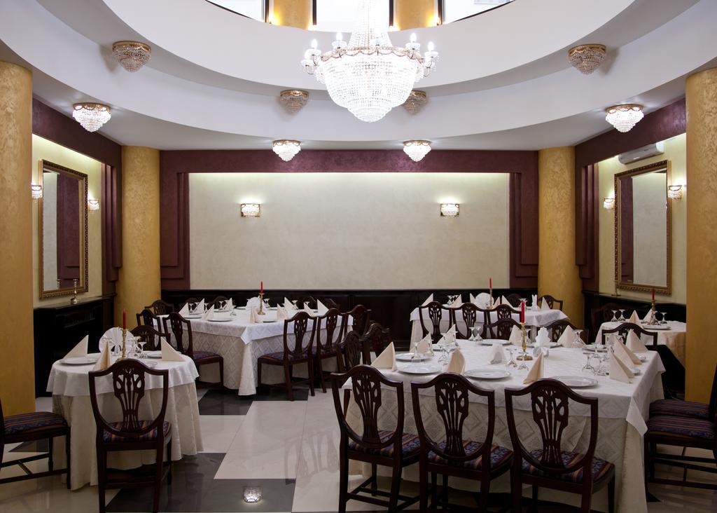 Hotel Majestic Яссы Экстерьер фото